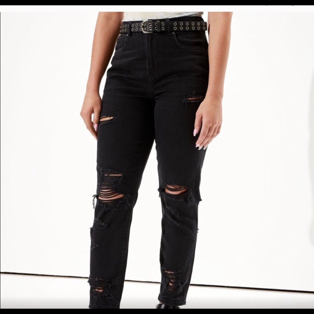 NWOT ae ripped mom jeans